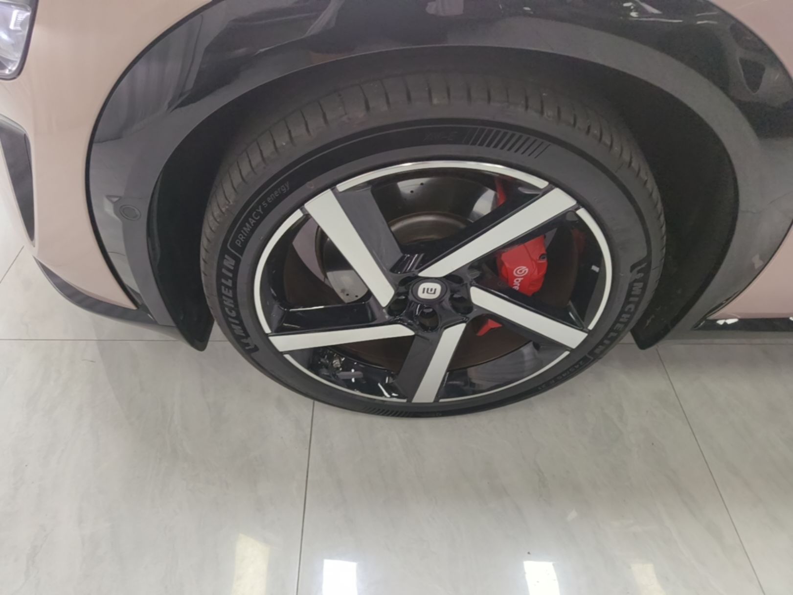 Xiaomi Auto YU7 2025 Ultra-Long Range High-Performance All-Wheel-Drive Max Edition — снимка 10