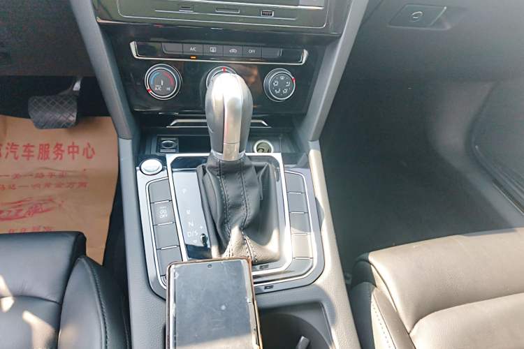 Used Volkswagen Magotan 2019 330TSI DSG Leading Edition China V Standard