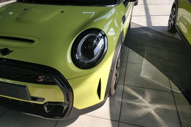 Used MINI MINI 2023 Revised 2.0T COOPER S CABRIO Artist