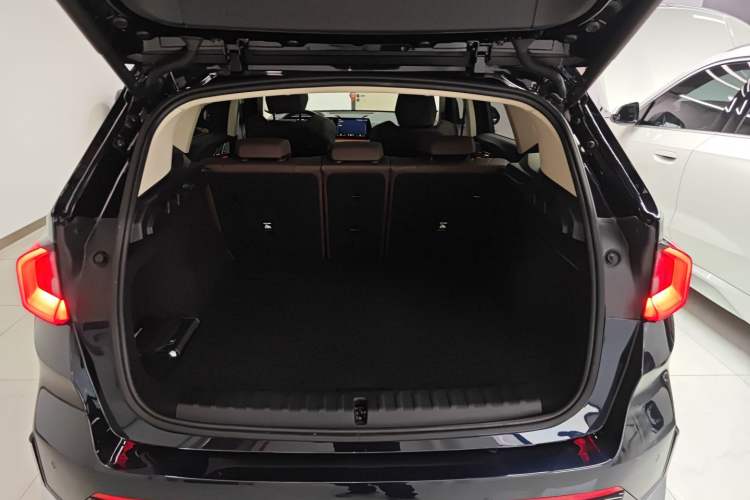 Used BMW X1 2023 xDrive25Li X Design Package Trunk