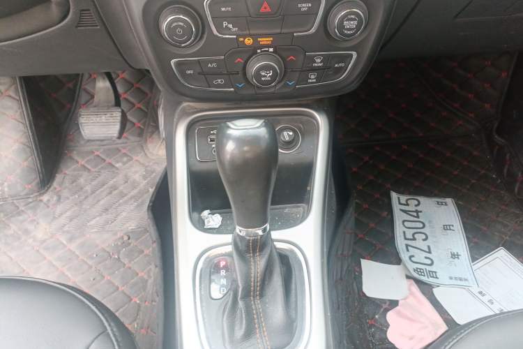 Used Jeep Compass 2017 200T Automatic Family Edition