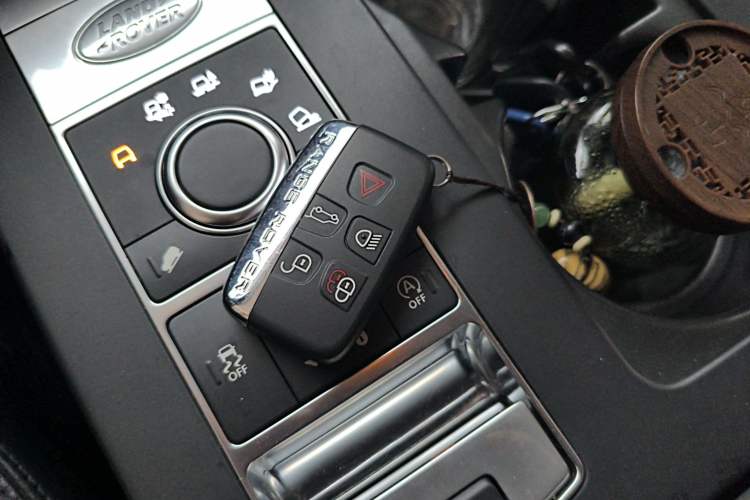 Used Land Rover Discovery 2017 3.0 SC V6 HSE
