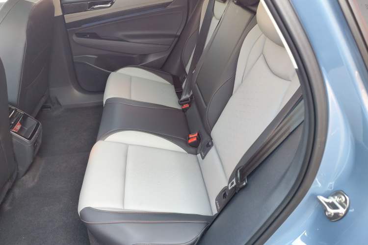 Used Volkswagen ID.7 VIZZION 2024 AIR model