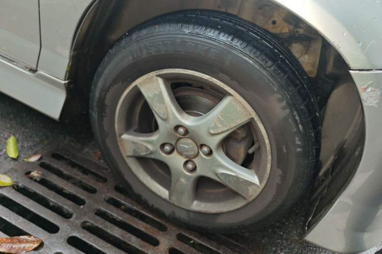 Used Honda Fit 2007 1.5L manual standard version
