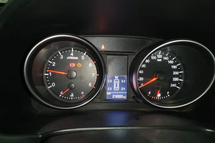 Used Haval H6 2015 Upgraded Model 1.5T Manual Two-Wheel Drive Elite Version Instrument Cluster
