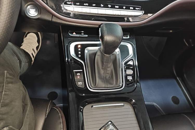 Used GAC Trumpchi M6 2023 PRO 270T DCT Luxury Edition
