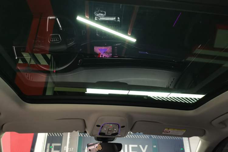 Used Audi Q7 2025 45 TFSI quattro S line Black Warrior Edition
