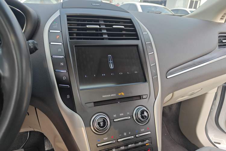 Used Lincoln MKC 2018 2.0T Two-Wheel Drive Luxury Edition