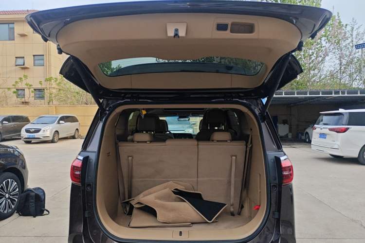 Used Buick GL8 2021 ES Landtrek 653T Luxury Model Trunk