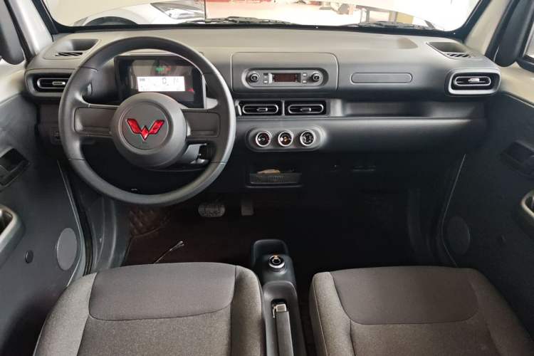 Used Wuling Zhiguang New Energy 2025 Comfort Model