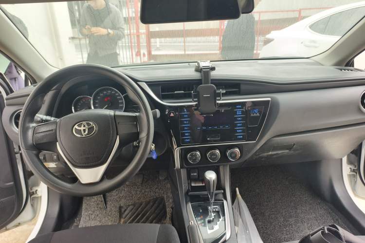 Used Toyota Corolla 2017 Revised Version 1.2T S-CVT GL