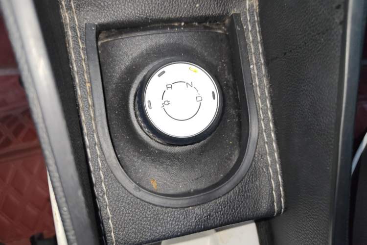 Used Wuling Hongguang MINIEV 2022 GAMEBOY 200km Gaming Edition with Lithium Iron Phosphate Gear Lever