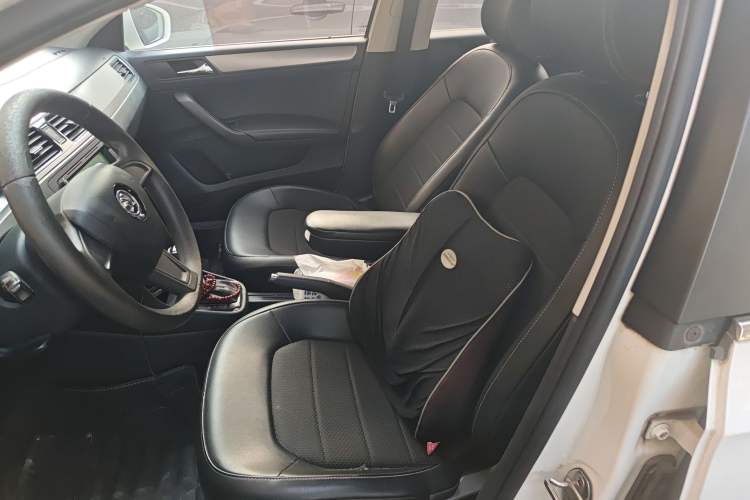 Used Skoda Rapid Spaceback 2016 Revised 1.6L Automatic Chuanxing Version