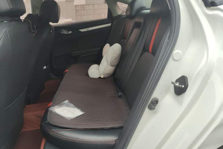 Used Honda Civic 2016 220TURBO CVT Luxury Edition
