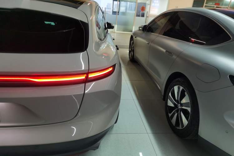 Used Nio ET5T 2023 75 kWh Touring