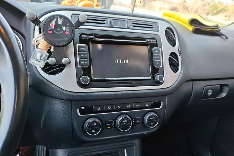 Used Volkswagen Tiguan L 2015 1.8TSI Automatic Two-Wheel Drive Luxury Model