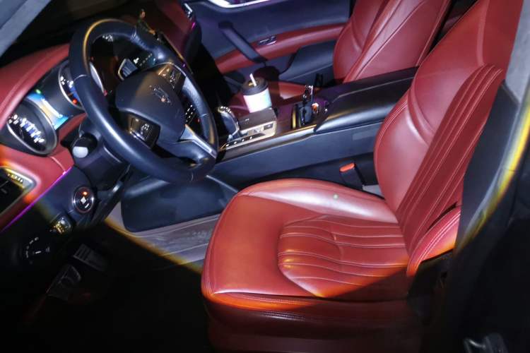 Used Maserati Ghibli 2014 3.0T Standard Edition Left Front Seat