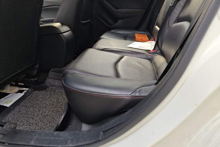 Used Mazda Mazda 3 Axela 2014 Hatchback 2.0L Automatic Flagship Model