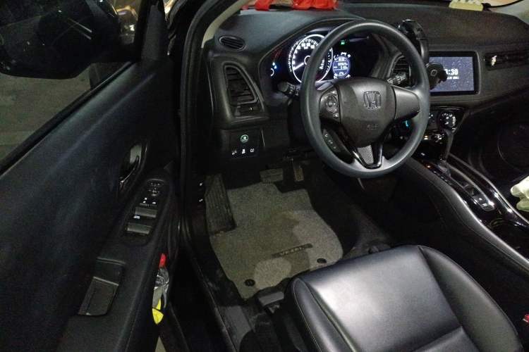 Used Honda Vezel 2020 1.5L CVT Pioneer Edition Driver Seat