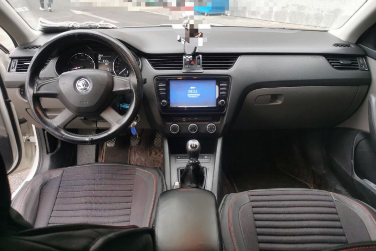 Used Skoda Octavia 2015 1.6L Manual Eado Edition