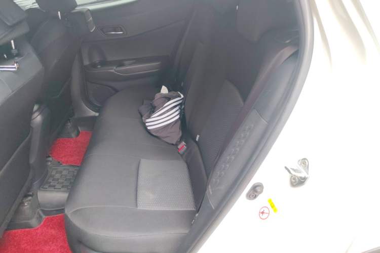 Used Toyota C-HR 2018 2.0L Elite Edition China V standard Left Rear Seat