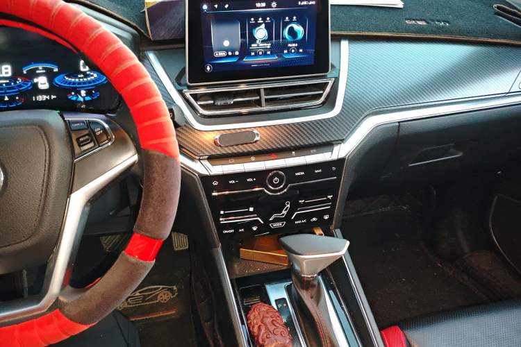 Used Venucia T60 2018 1.6L CVT Smart & Fun Version China V Standard Audio And AC Panel