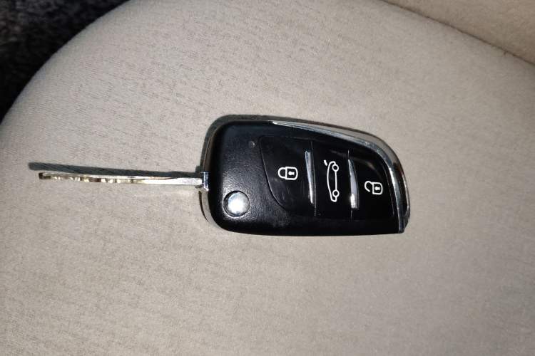 Used Nissan Sylphy 2012 Classic 1.6XE Manual Comfort Edition
