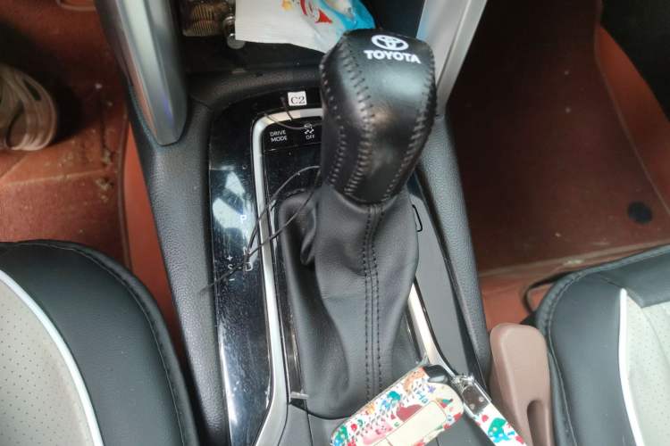 Used Toyota Corolla Cross 2024 2.0L Smart Electric Hybrid Dual-Engine Pioneer Edition