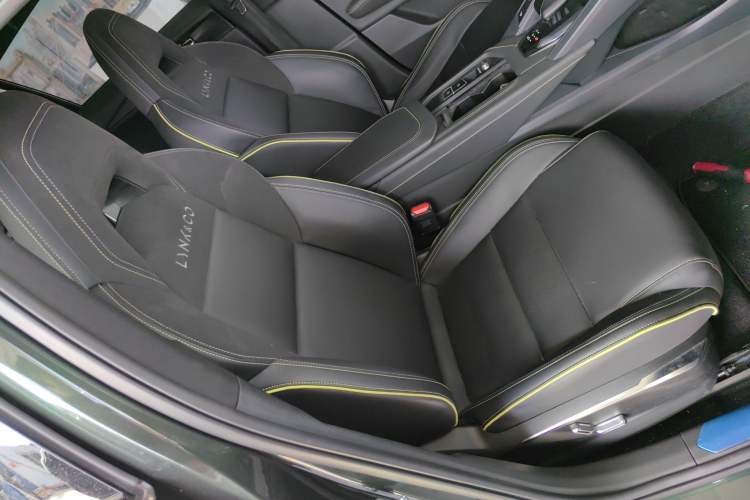 Used Lynk & Co 06 2023 Remix 1.5T Hero Right Front Seat