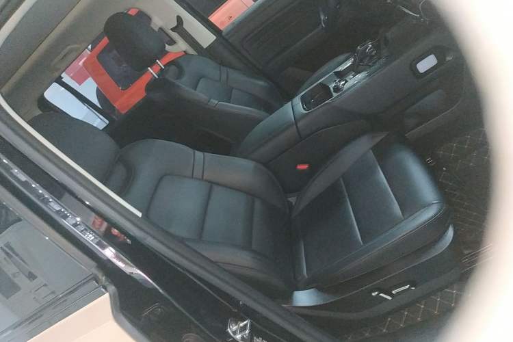 Used Haval Raptor New Energy 2024 Hi4 145 Cross-Over Edition Right Front Seat