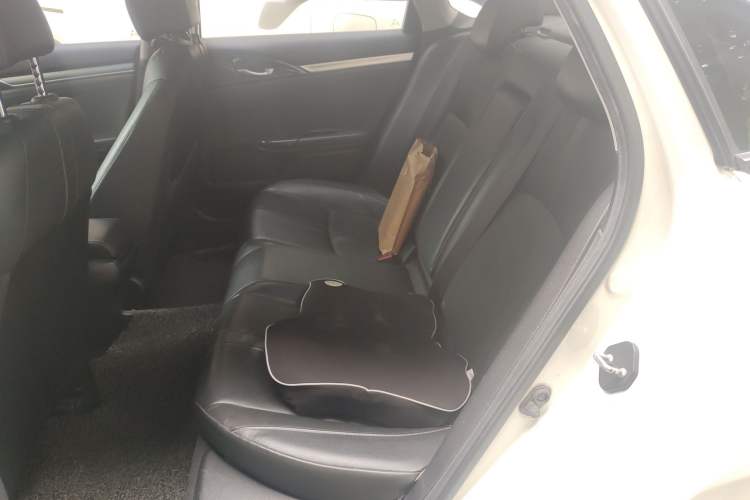 Used Honda Civic 2016 220TURBO CVT Prestige Edition
