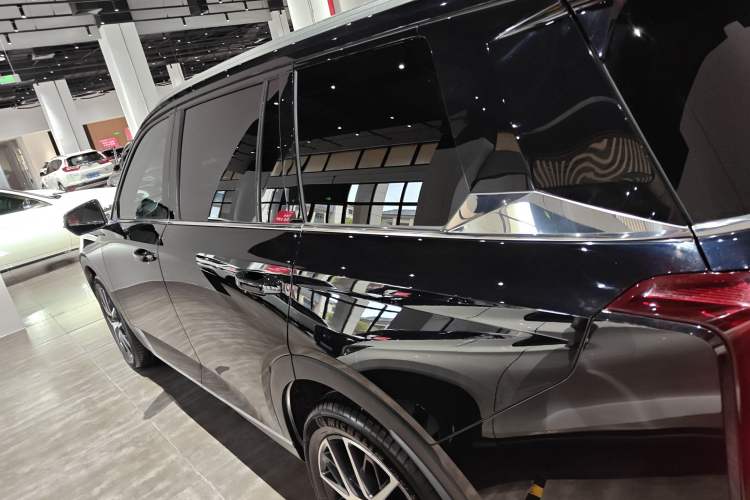 Used GAC Trumpchi GS8 2025 Linghang Series 2.0 TGDI Two-Wheel-Drive Luxury Edition 5 Seats
