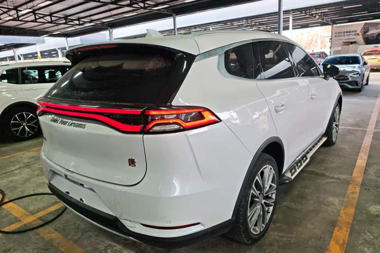 Used BYD Tang 2019 2.0T Automatic SmartConnect Luxury 7-Seater China VI Standard