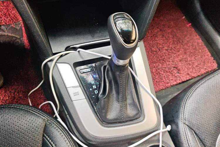 Used Hyundai Elantra (6th Generation / Lingdong) 2016 1.6L Automatic ZhiXuan – Elite Version