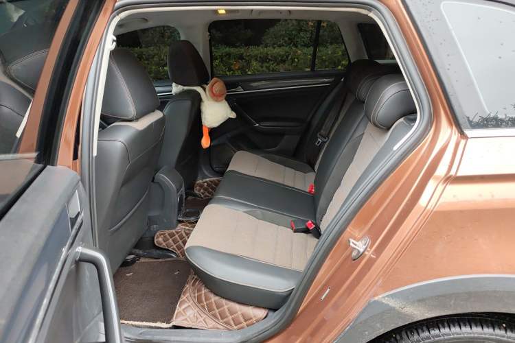 Used Volkswagen C-TREK 2017 230TSI DSG Comfort Version