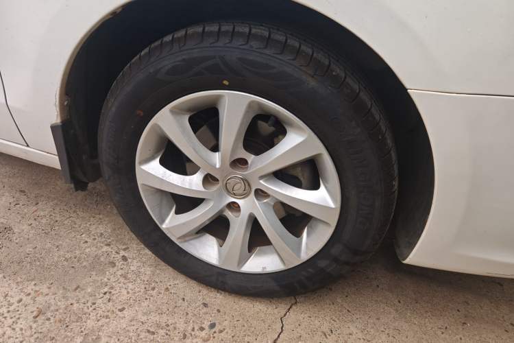 Used Dongfeng Aeolus S30 2013 1.6L Manual Zunya Model