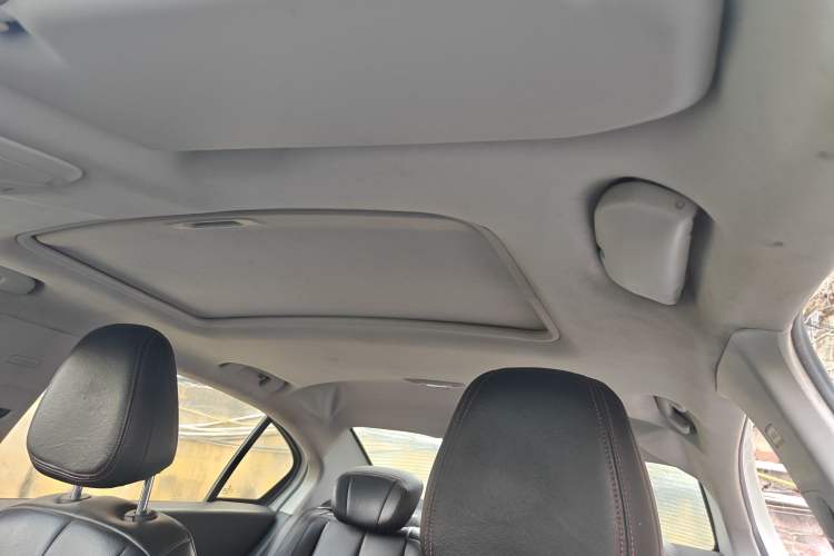 Used Peugeot 408 2014 1.8L Automatic Luxury Edition Headliner