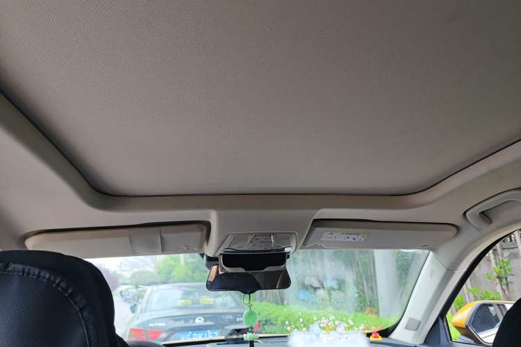 Used Bestune T77 2020 PRO 280 TID Automatic Prestige Model Headliner