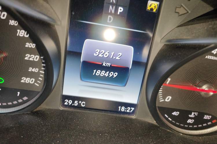 Used Mercedes-Benz GLC 2019 Facelift GLC 260 L 4MATIC Luxury Model