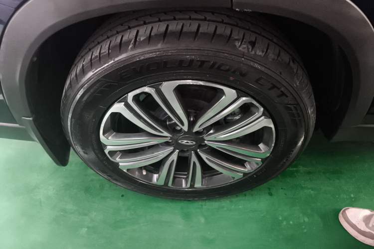 Used Chery Tiggo 8 2021 Kunpeng Edition 290TGDI Automatic Fuyao Version Right Rear Wheel Hub