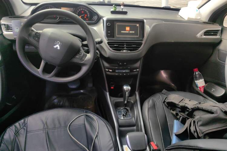 Used Peugeot 2008 2014 1.6L Automatic Fashion Edition
