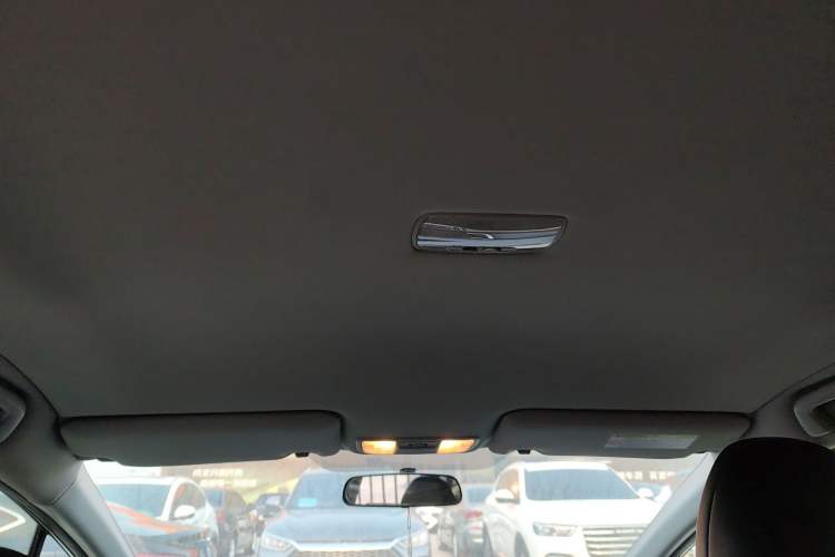 Used Honda Jade 2013 1.8L automatic Comfort version 5 seats