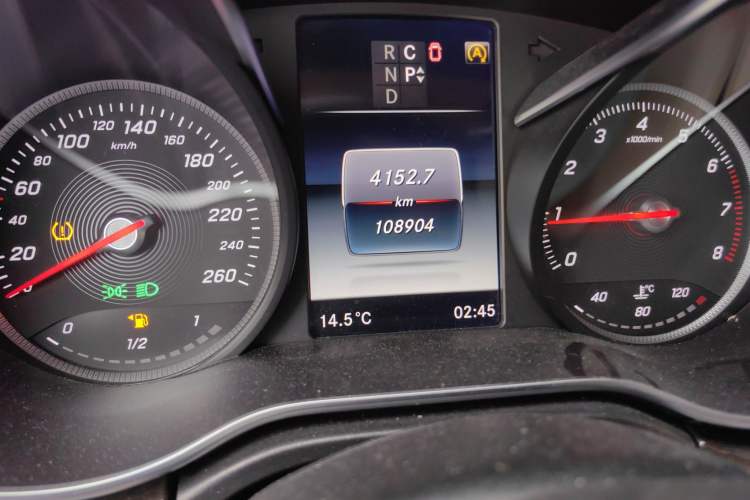 Used Mercedes-Benz V-Class 2016 V 260 Avantgarde Edition
