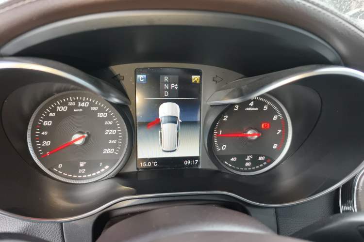 Used Mercedes-Benz GLC 2018 Refreshed GLC 300 4MATIC Dynamic Edition
