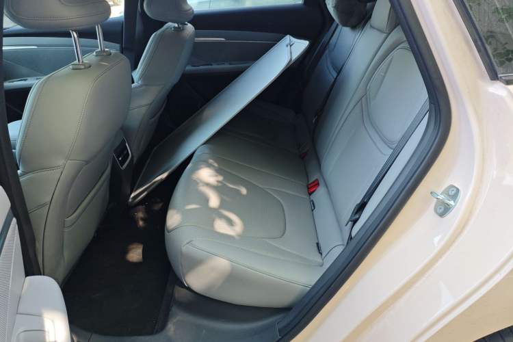 Used XPeng MONA M03 2024 620 with Ultra-Long Range Left Rear Seat