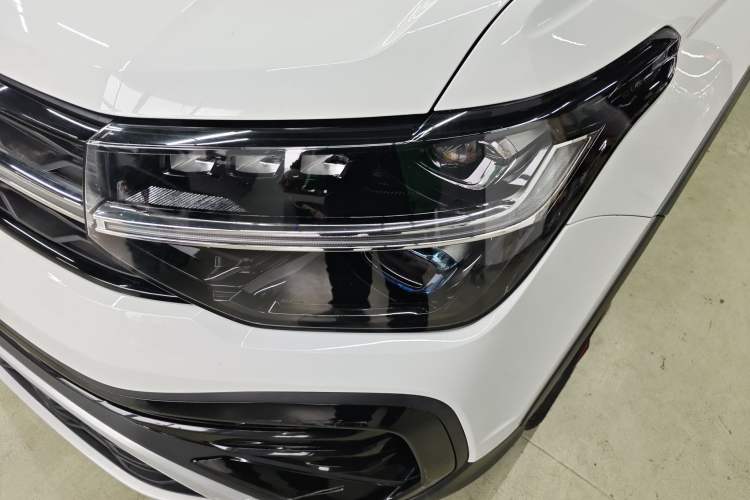 Used Volkswagen Tharu 2023 300TSI Two-Wheel-Drive Full Moon Edition