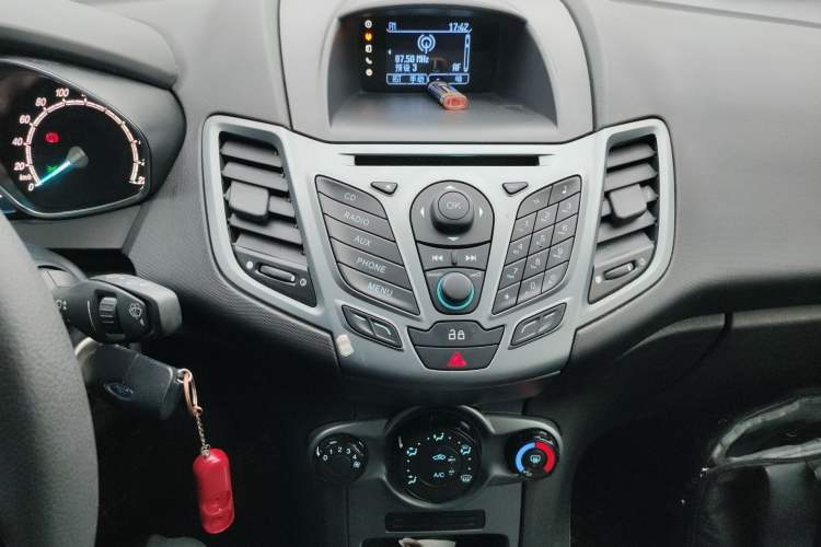Used Ford Fiesta 2013 Hatchback 1.5L Automatic Fashion Edition Audio And AC Panel