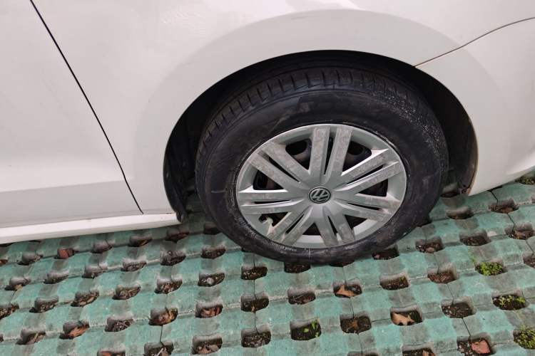 Used Volkswagen Polo 2016 1.4L Manual Fashion Model
