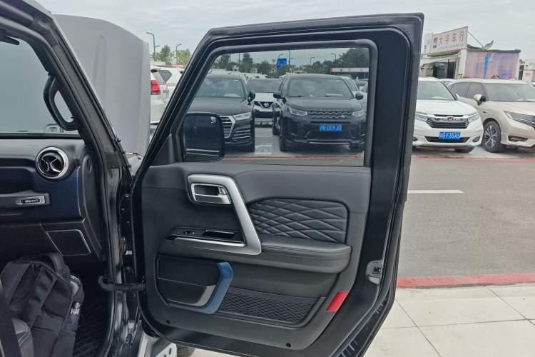 Used BAIC Off-Road BJ40 2021 2.0D Automatic Four-Wheel Drive Blade Hero Edition Adventurer Type