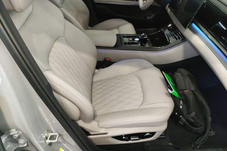 Used BYD Han 2025 EV Intelligent Driving Edition 701KM LiDAR Flagship Model